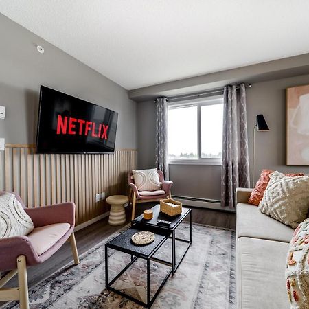 Peaceful Oasis Condo, Ac, Top Floor, Secure Ug Parking, Balcony, King Bed! Edmonton Exterior foto