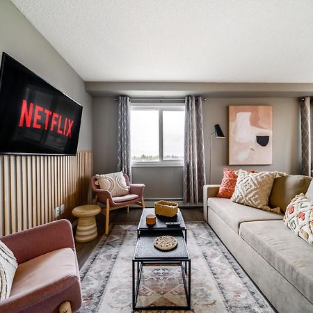 Peaceful Oasis Condo, Ac, Top Floor, Secure Ug Parking, Balcony, King Bed! Edmonton Exterior foto