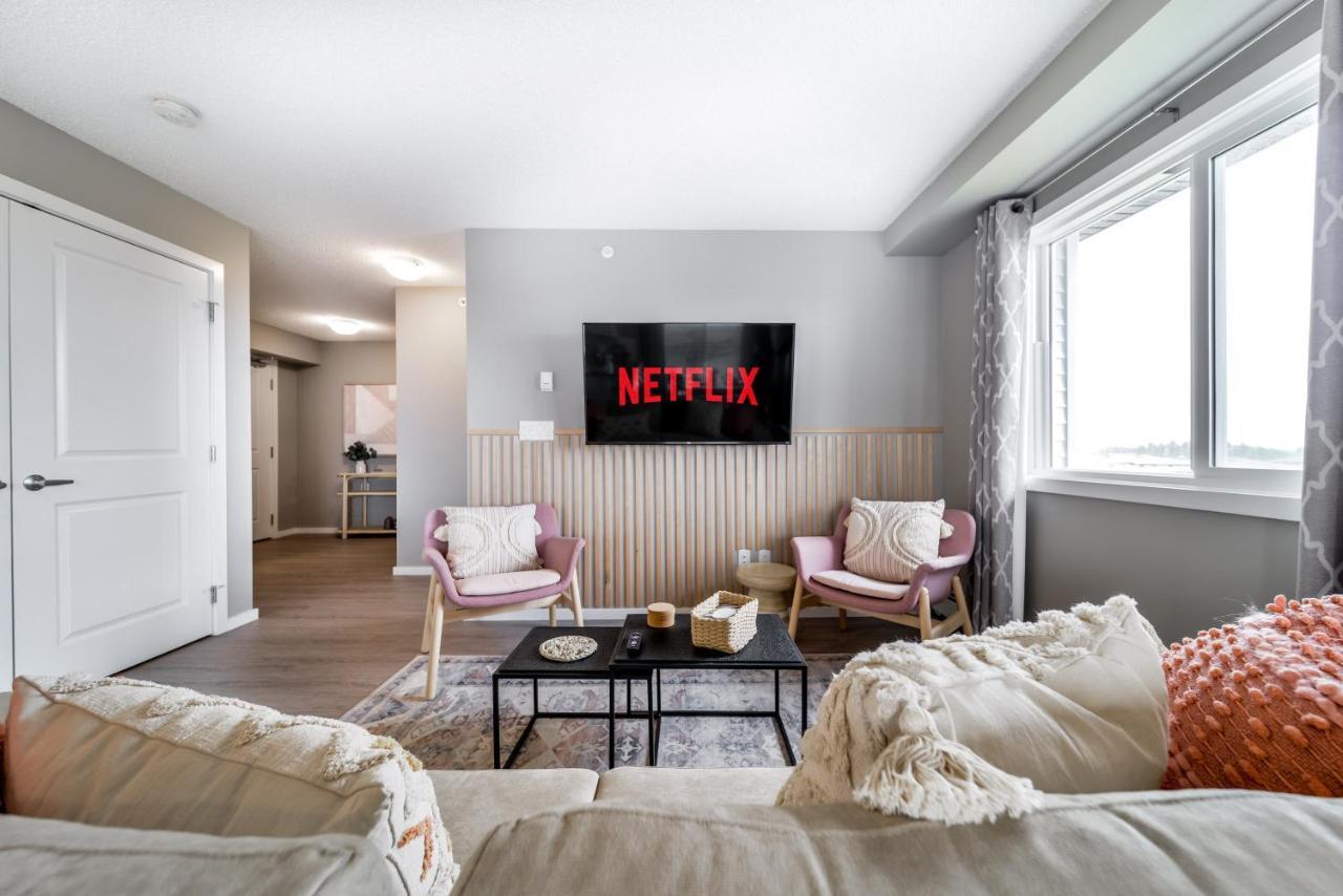 Peaceful Oasis Condo, Ac, Top Floor, Secure Ug Parking, Balcony, King Bed! Edmonton Exterior foto