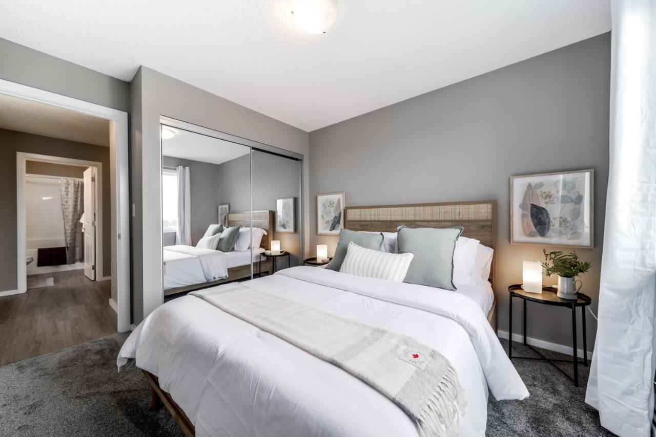 Peaceful Oasis Condo, Ac, Top Floor, Secure Ug Parking, Balcony, King Bed! Edmonton Exterior foto